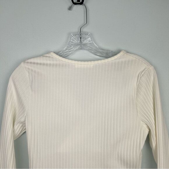 Romwe Ribbed V-Neck Long Sleeve Cropped Faux Wrap Top White Sz 4 - Picture 12 of 13